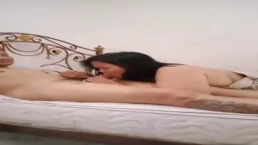 Paman Ajak Bibi Hangatkan Ranjang Di Hotel